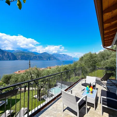 Maison Sabina Con Splendida Vista Ed Idromassaggio * Sommavilla